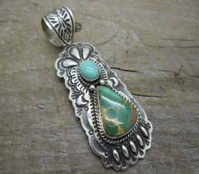 Indian Pendant Turquoise  Bear Claw design- Favorite
